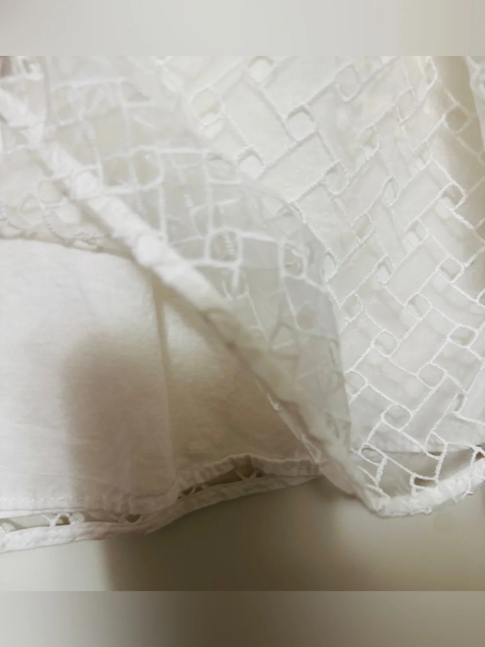 Zara White Embroidered Puff Sleeve Textured Blouse Size S